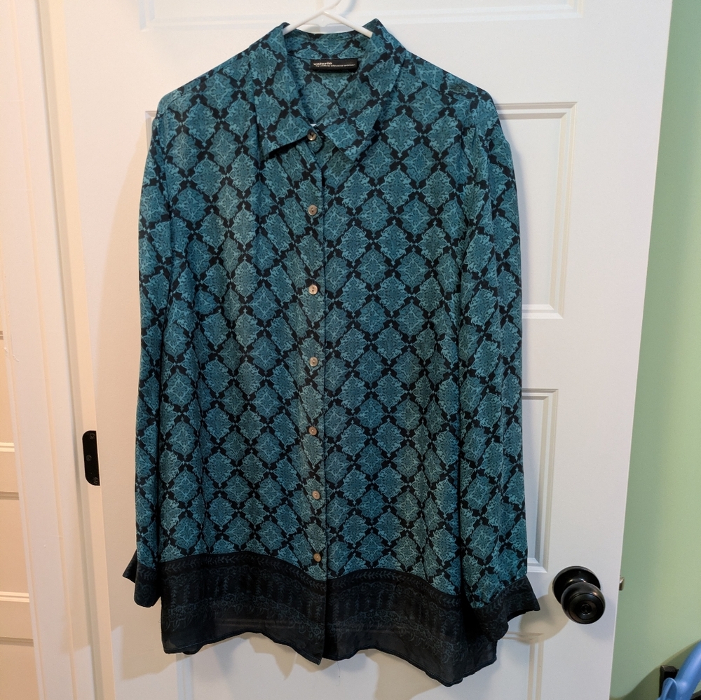 🔴 3/$15 Valerie Stevens Teal and Black Geometric Shirt
